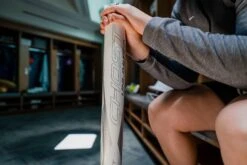 2023 Easton Ghost Unlimited (-9) Fastpitch Softball Bat: FP23GHUL9 -Baseball Series Store MILE44 RG 03442